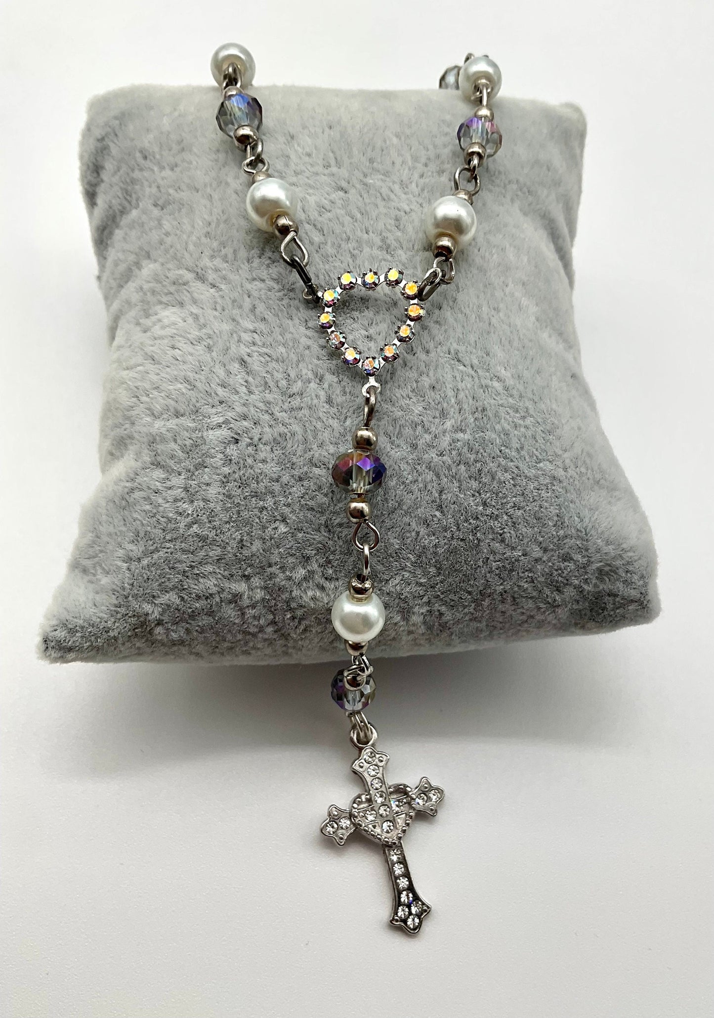 White Pearl and Crystal Beaded Pocket Rosary Catholic Christian Religious Jewelry Hand Made with Rhinestone Accent Cross - 1 Decade