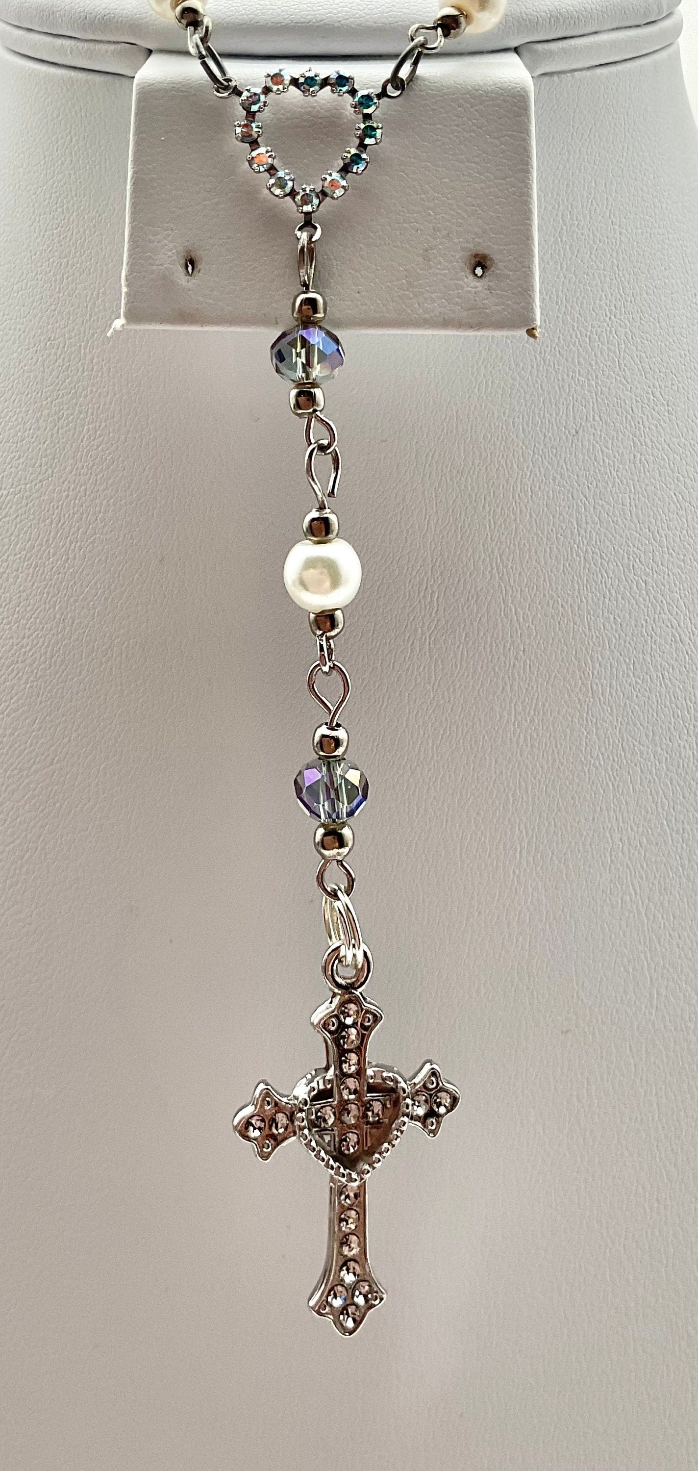 White Pearl and Crystal Beaded Pocket Rosary Catholic Christian Religious Jewelry Hand Made with Rhinestone Accent Cross - 1 Decade