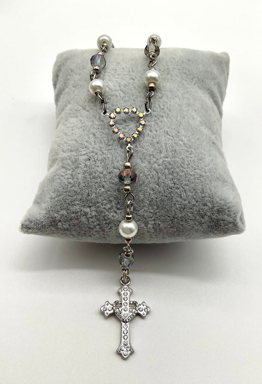 White Pearl and Crystal Beaded Pocket Rosary Catholic Christian Religious Jewelry Hand Made with Rhinestone Accent Cross - 1 Decade