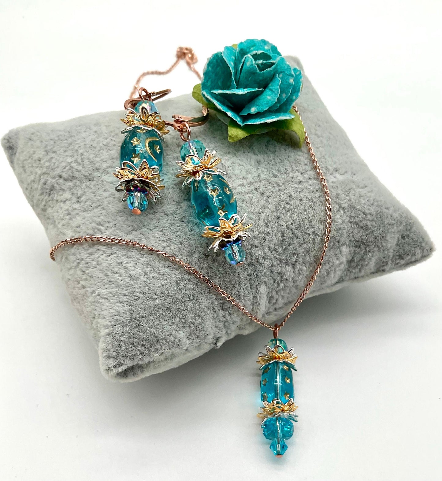 Pick - A - Pineapple Charleston Style Teal Necklace with Matching Earrings Jewelry