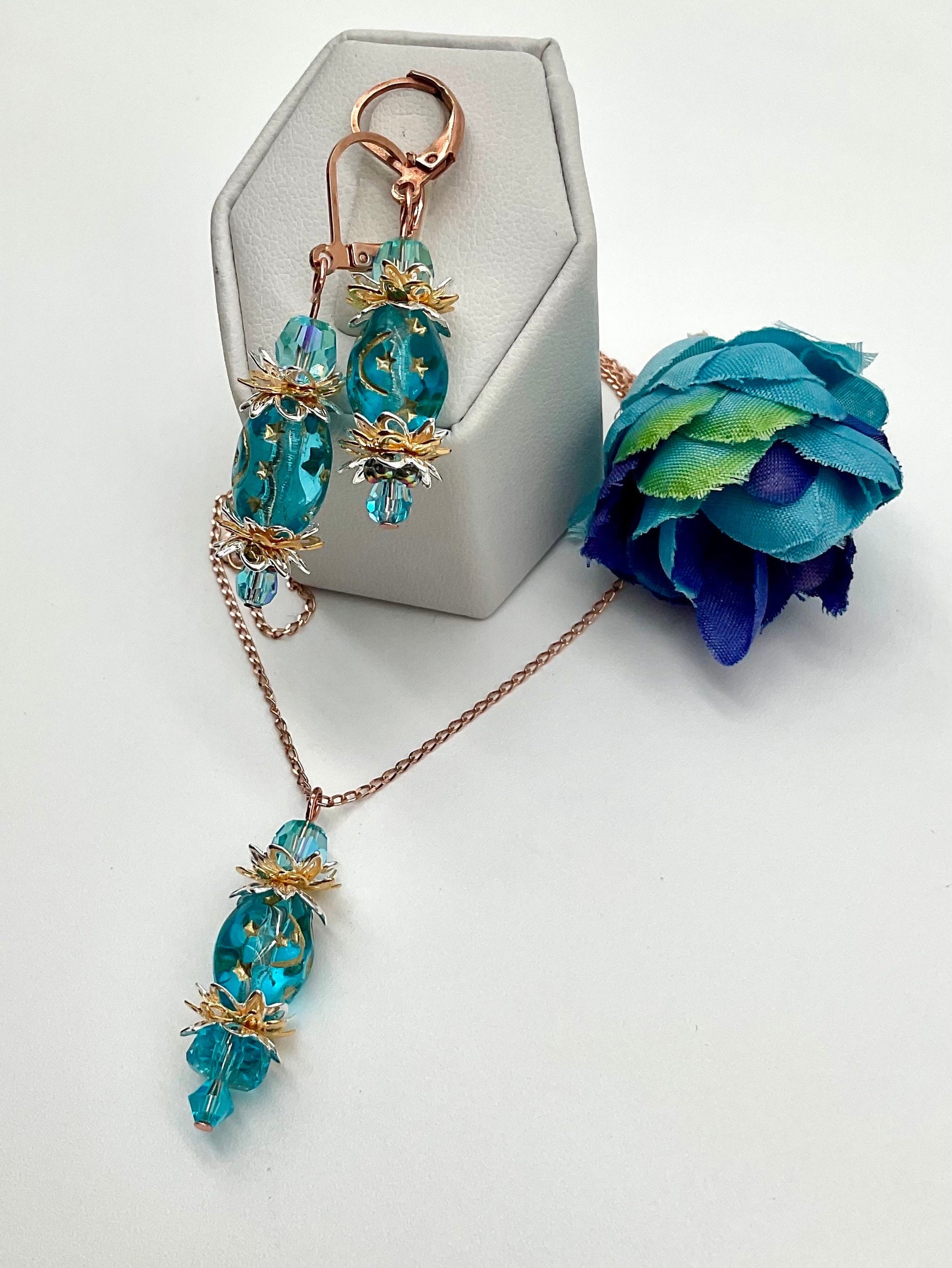 Pick - A - Pineapple Charleston Style Teal Necklace with Matching Earrings Jewelry