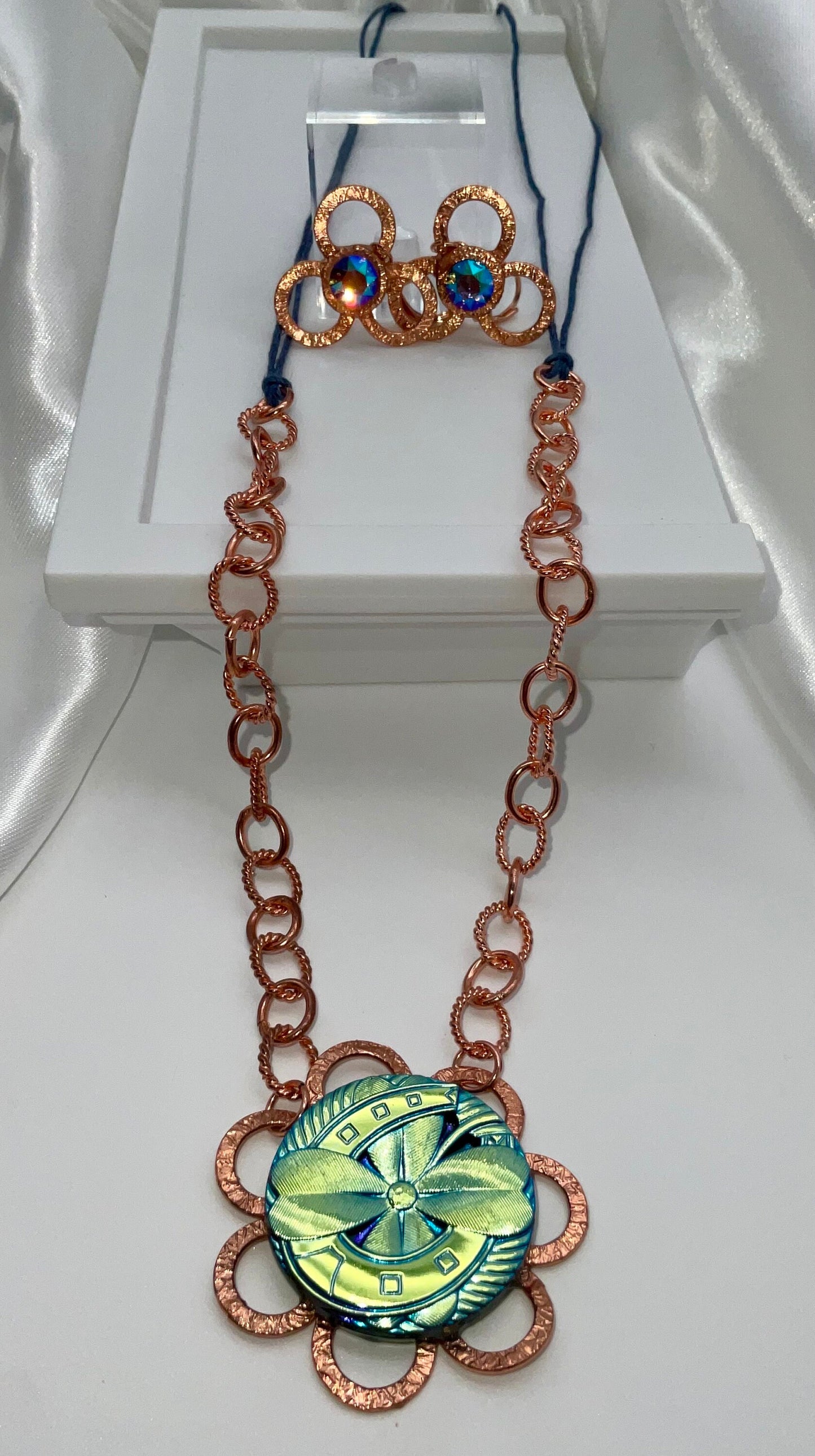 Floral Style Chez Glass - Copper Necklace and Earring Set Blue and Teal Tones