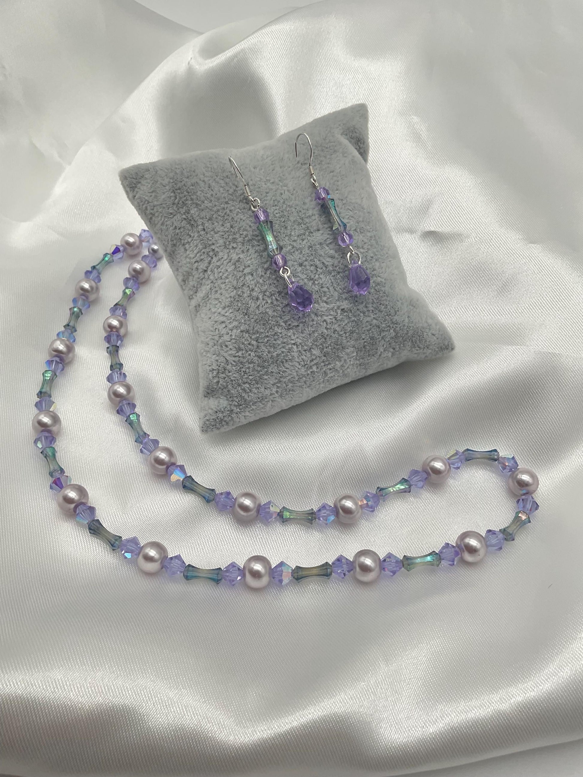 Pink Lavender Pearl Necklace with a Hint of Blue with Matching Earrings - Wedding Bridal Prom Formal Jewelry