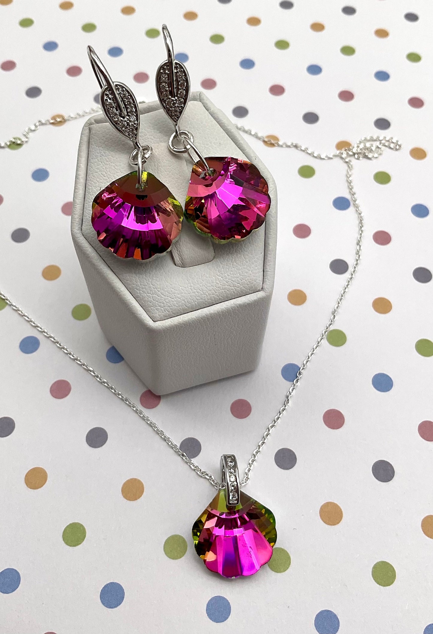 Fushia Pink Crystal Clam Pendant Necklace and Earring Set