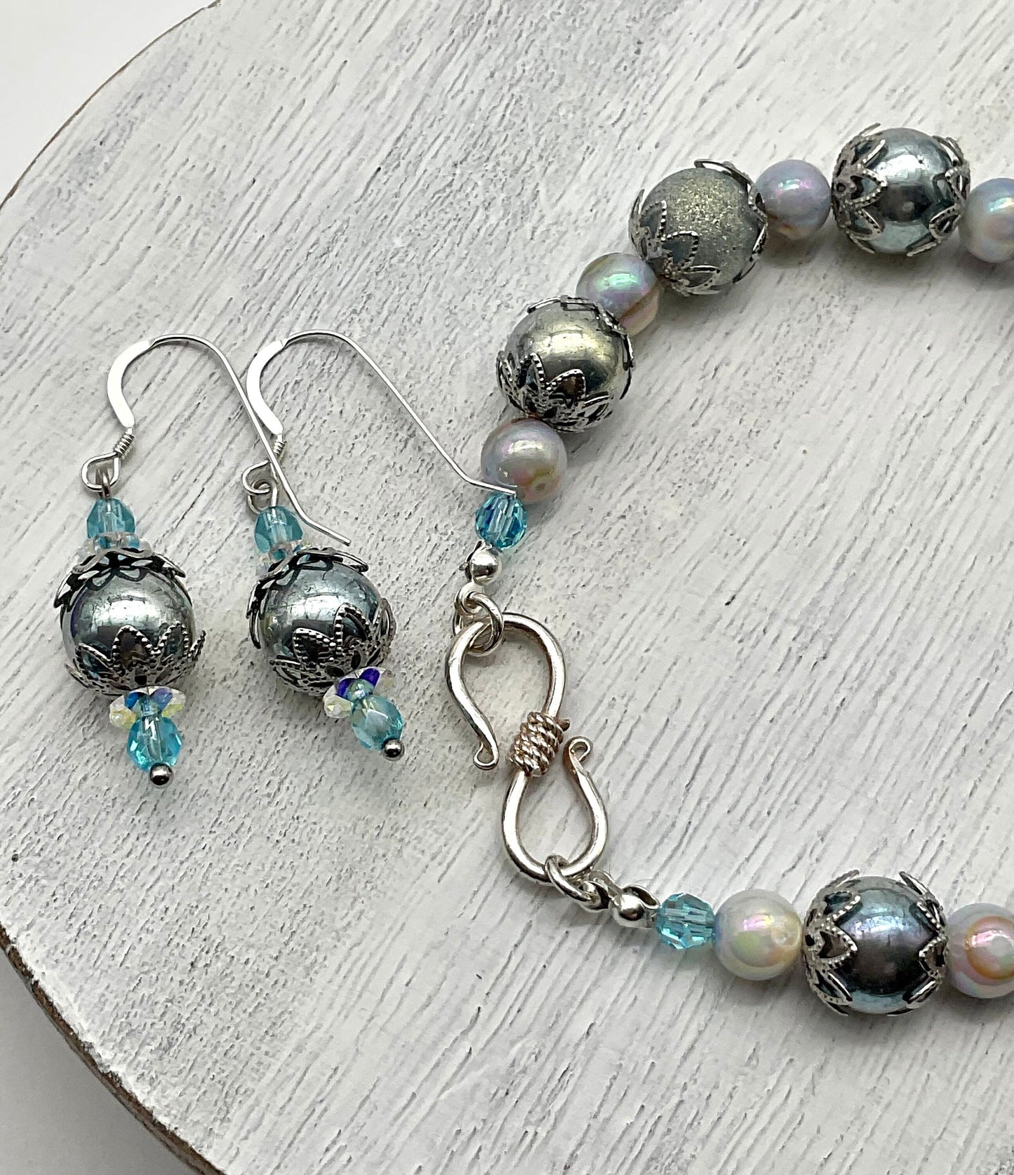 Iridescent Blue Pearl Bracelet and Earring Set - Hypoallergenic 925 Sterling Silver