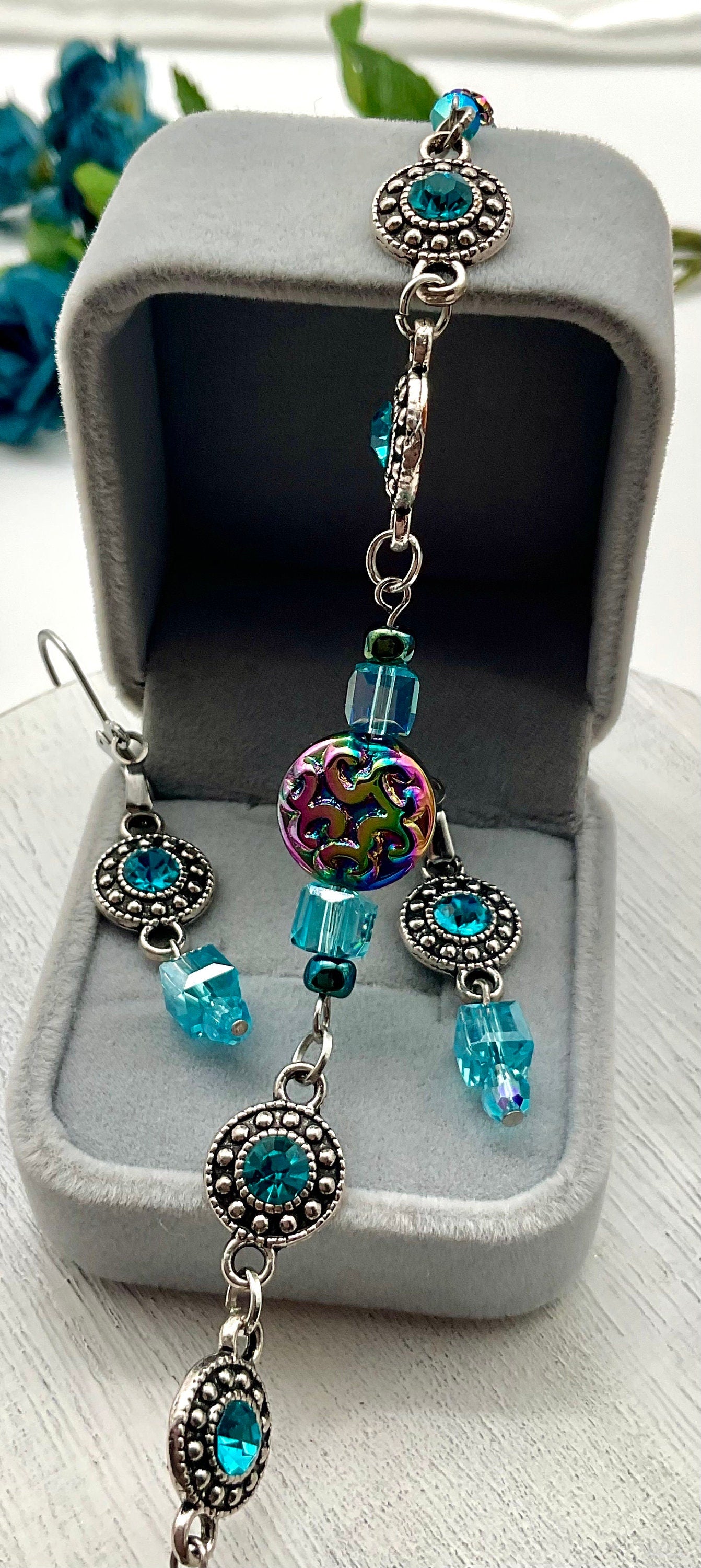 Teal / Aqua Crystal Rhinestone and Silver Bracelet with Matching Earrings