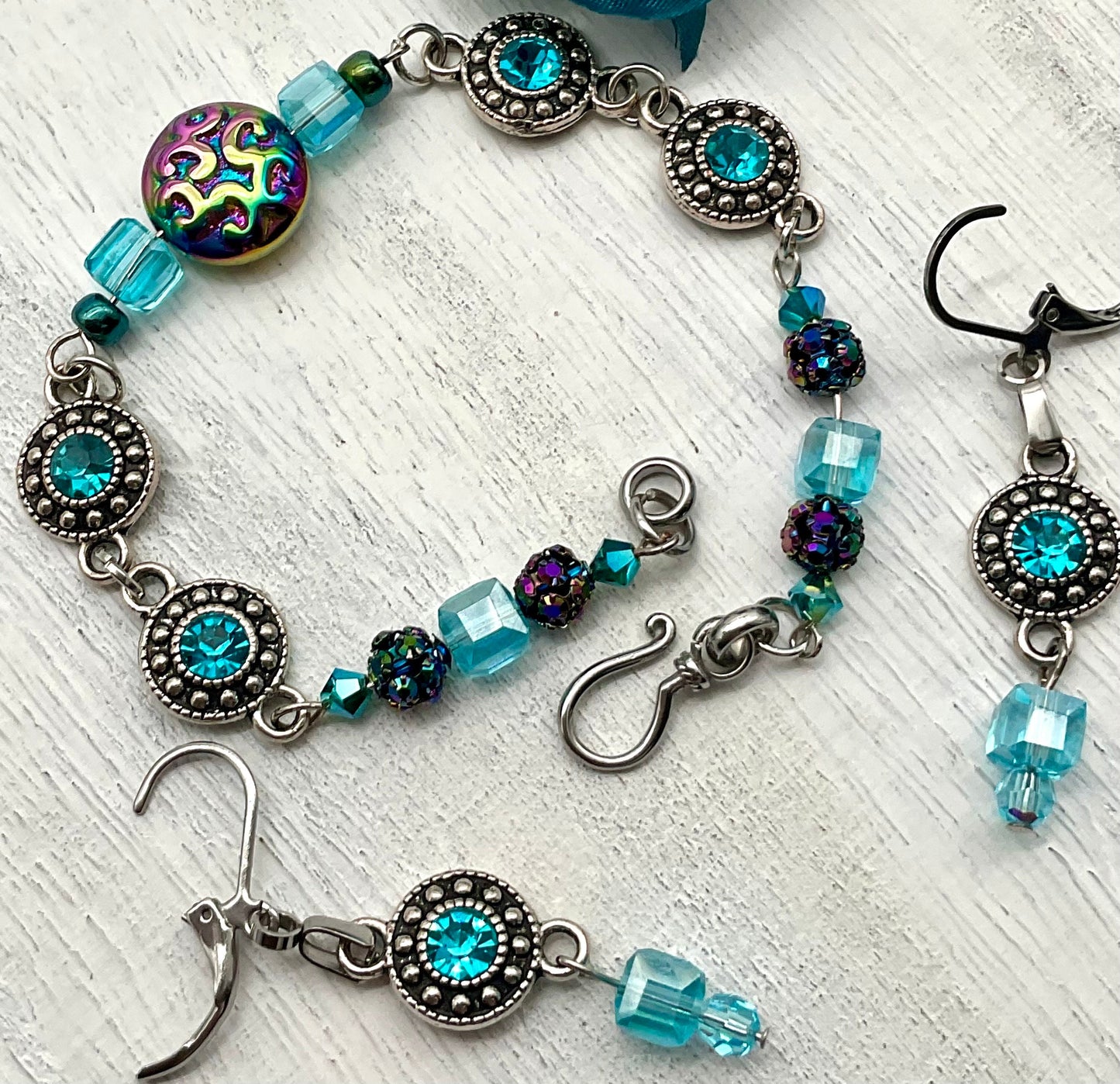 Teal / Aqua Crystal Rhinestone and Silver Bracelet with Matching Earrings